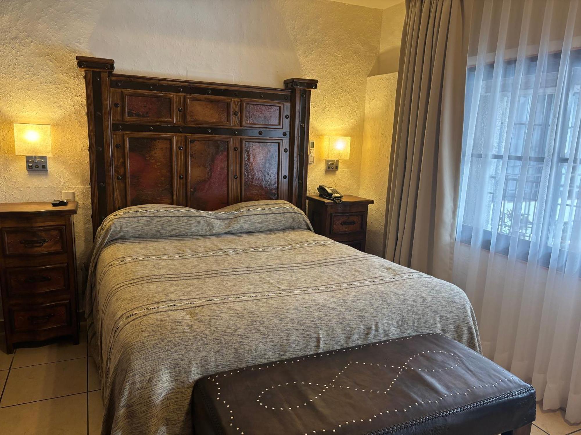 Quinta Don Jose Boutique Hotel Tlaquepaque Room photo