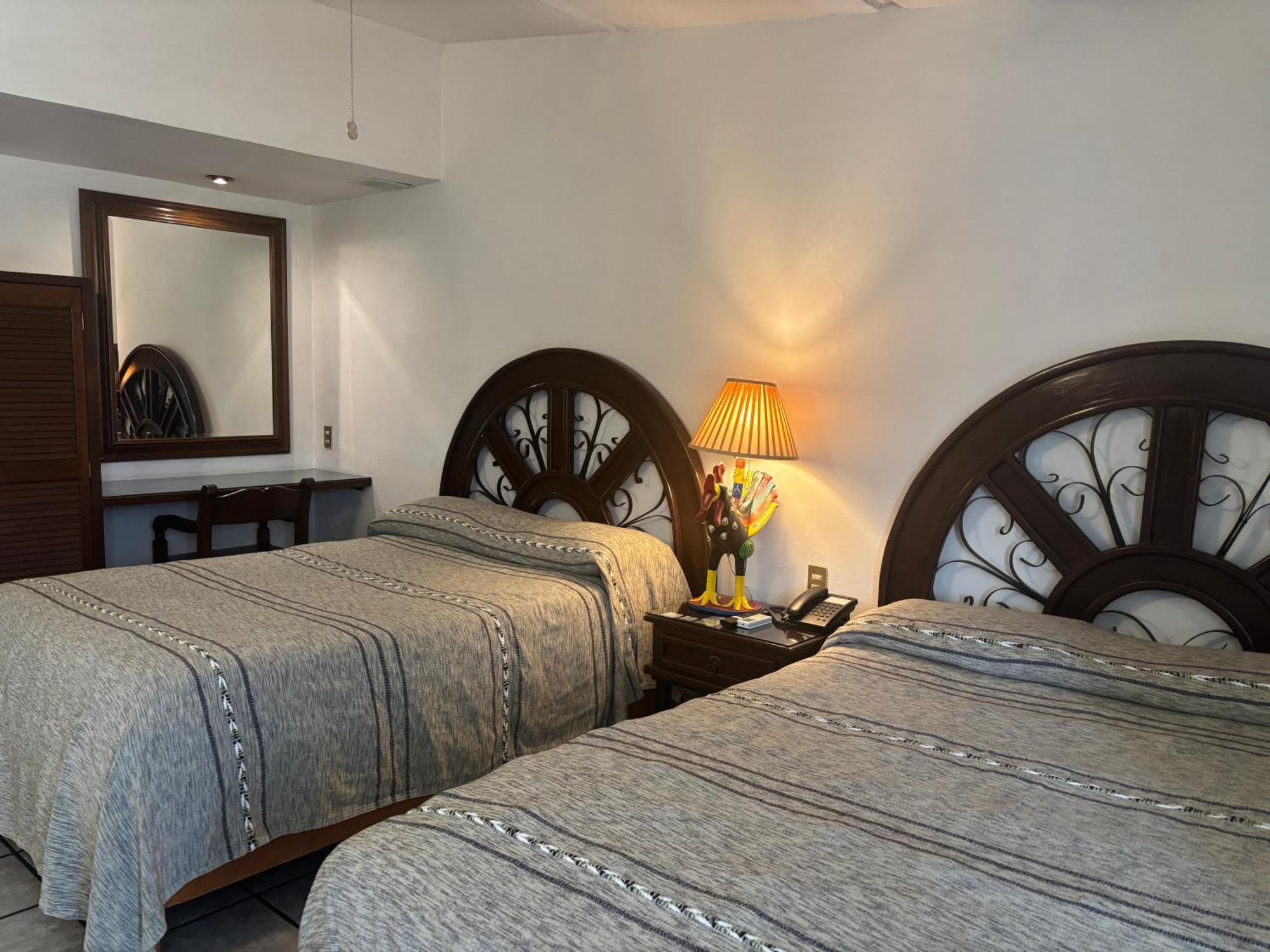 Quinta Don Jose Boutique Hotel Tlaquepaque Room photo